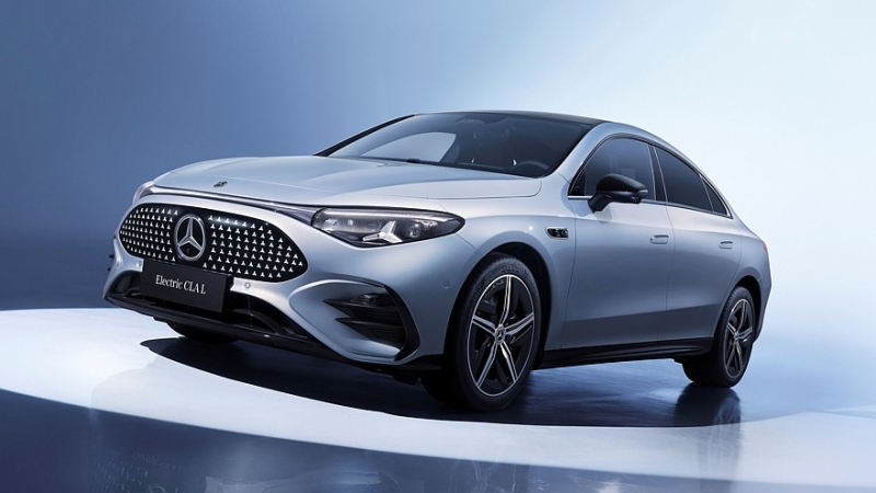 Удлинённый китайский Mercedes-Benz CLA L выходит на рынок без полного привода