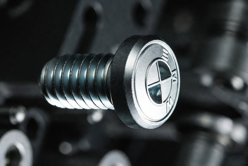 BMW патентует фирменные винты, чтобы усложнить жизнь гаражным механикам