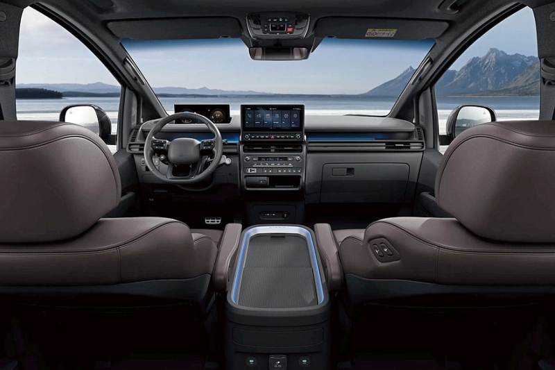 Hyundai анонсировала новинку – возможно, это Staria с другой начинкой