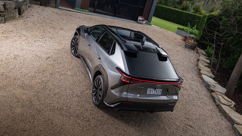 Кроссовер Toyota bZ4X подешевел на фоне слабого спроса