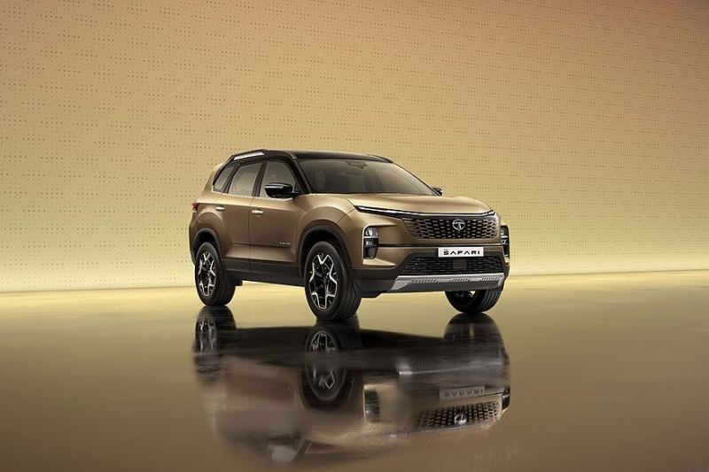 Кроссоверы Tata Harrier и Safari: теперь с бензиновым мотором