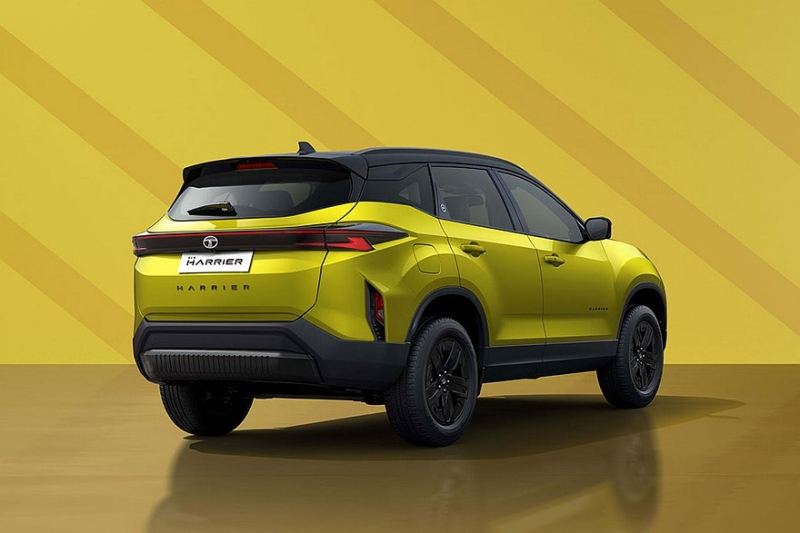 Кроссоверы Tata Harrier и Safari: теперь с бензиновым мотором