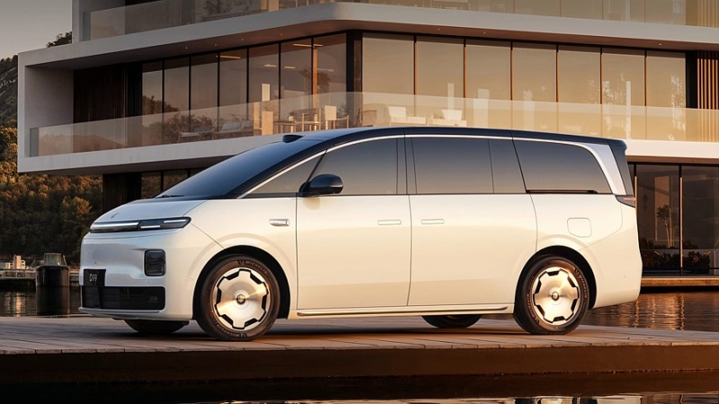 Leapmotor отметила юбилей анонсом минивэна D99 и продажей части акций концерну FAW