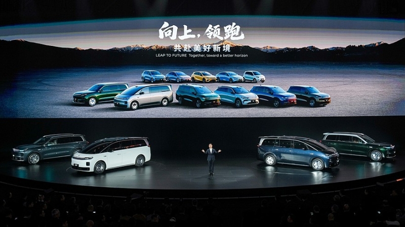 Leapmotor отметила юбилей анонсом минивэна D99 и продажей части акций концерну FAW