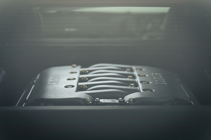 Легендарный Lotus Esprit возрождён как карбоновый рестомод Encor Series 1