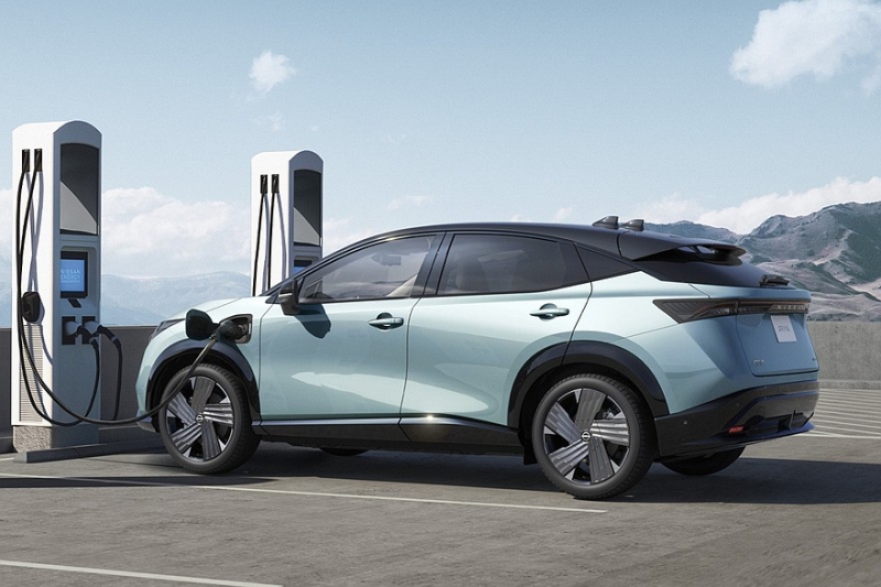 Непопулярный кроссовер Nissan Ariya пережил рестайлинг