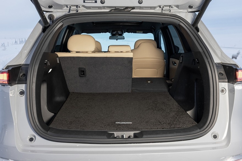 Новый Changan CS75 Plus стартует в России с топовым мотором и полным приводом: объявлены цены