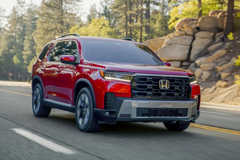Обновлённый кроссовер Honda Pilot стартовал с подросшими ценами