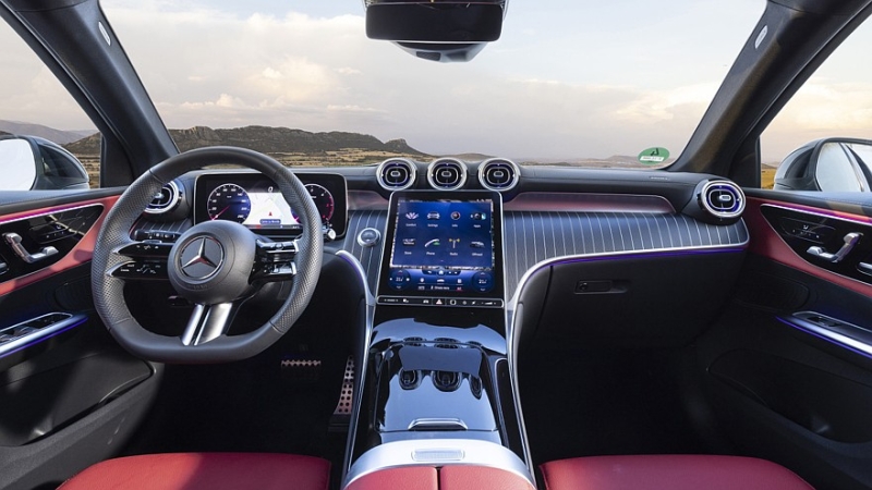 Обновлённый Mercedes-Benz GLC: первые изображения