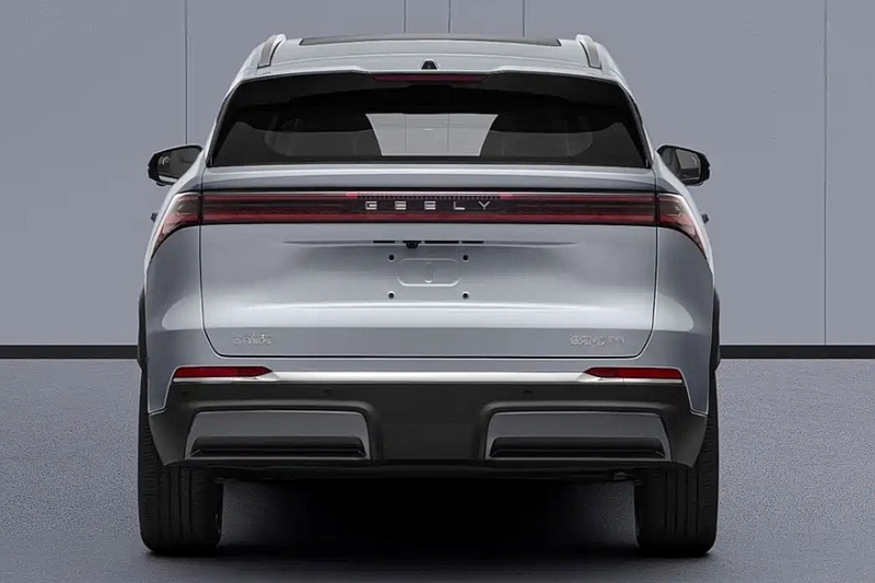 Появились подробности о новом кроссовере Geely Galaxy M7 EM-i