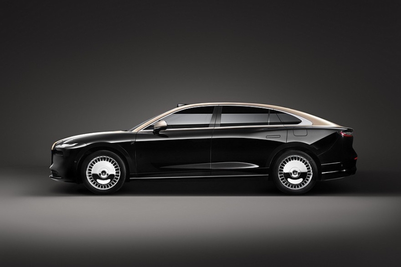 Полноприводный седан Voyah Passion L готов к старту продаж