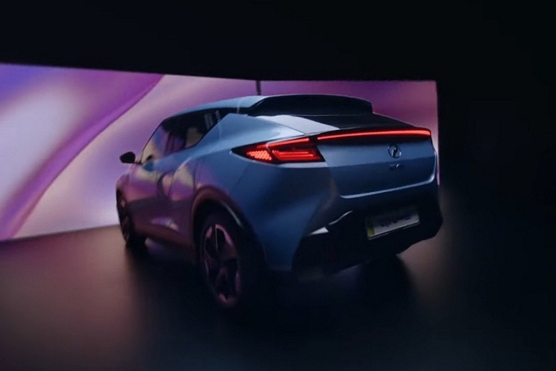 Представлен серийный электрохэтч Perodua QV-E: вместо Daihatsu партнером стала Magna