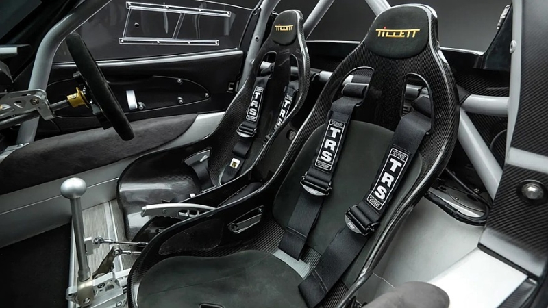 Рестомод на базе Lotus Elise от HPE SV: радикальная диета и визжащий двигатель Honda K20