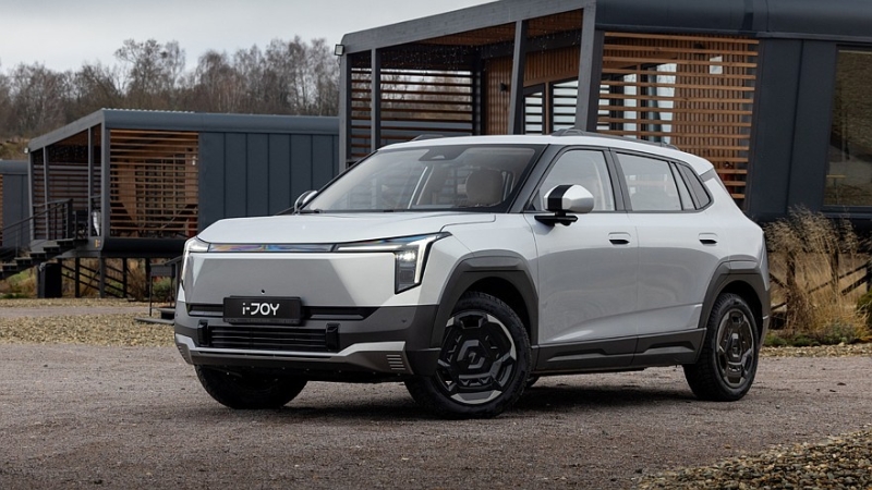 Старт продаж кроссовера Evolute i-Joy нового поколения: полный прайс-лист