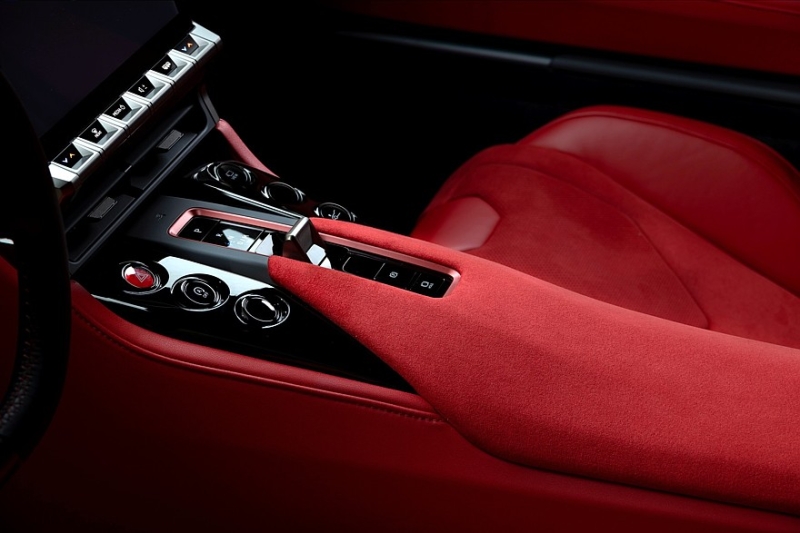 Toyota представила суперкар GR GT: мощный V8, компоновка transaxle и готовность к гонкам