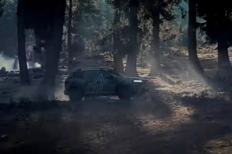 Альтернативный Renault Duster показался на свежих кадрах