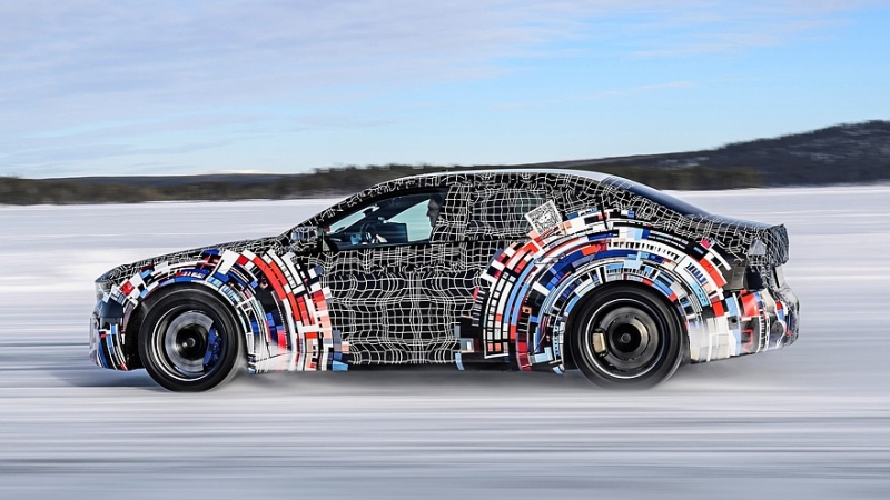 BMW M Neue Klasse появится в 2027 году со &laquo;свистелками&raquo; и имитацией коробки передач