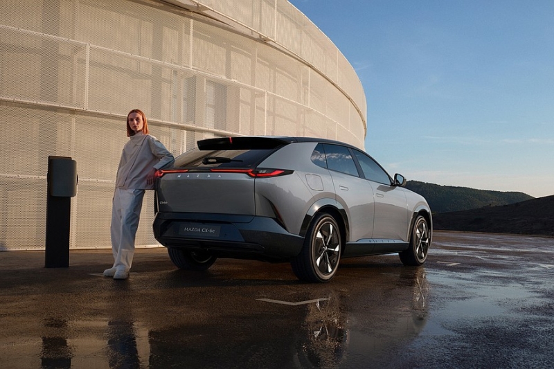 Кроссовер Mazda CX-6e на платформе Changan: официальная премьера