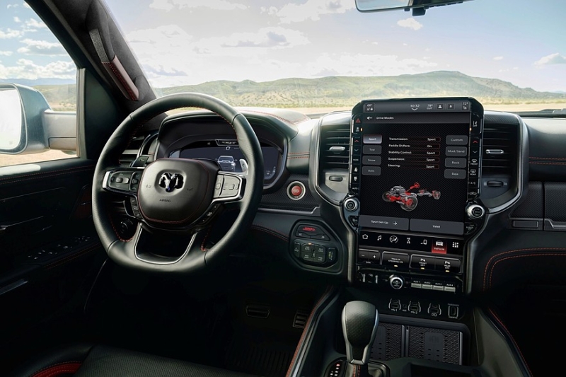 Масл-трак Ram 1500 SRT TRX вернулся: мощнее, быстрее и богаче предшественника