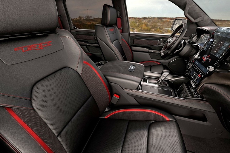 Масл-трак Ram 1500 SRT TRX вернулся: мощнее, быстрее и богаче предшественника