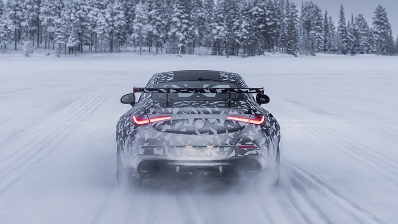 Mercedes-AMG готовит лимитированную серию купе CLE с двигателем V8