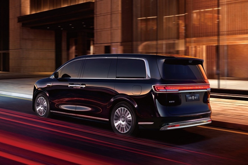 Минивэн Luxeed V9 от Chery и Huawei: официальные фото