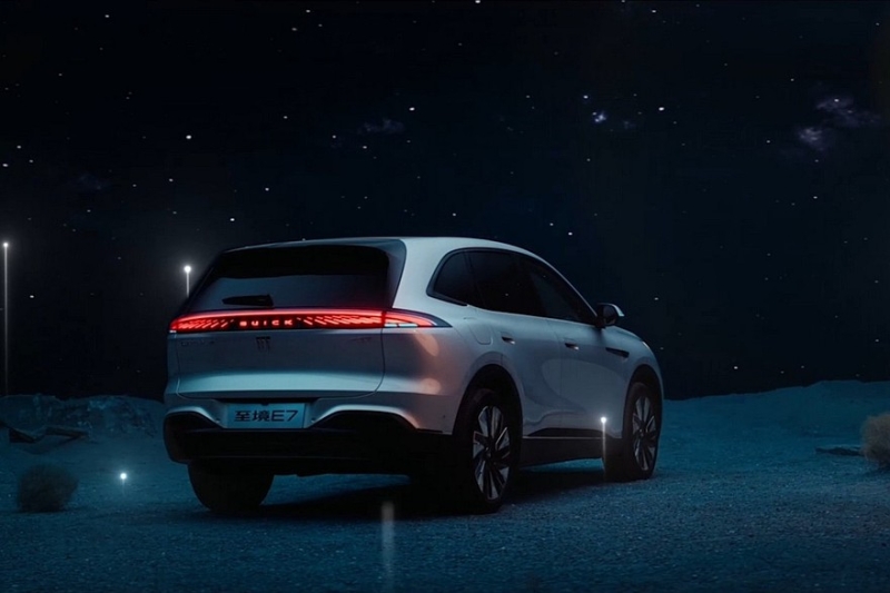 Новый кроссовер Buick Electra E7 показался на свежих кадрах