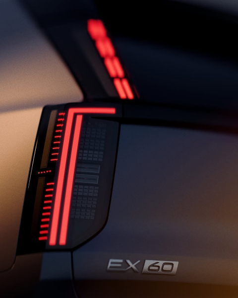 Новый кроссовер Volvo EX60 готовится к дебюту: свежие тизеры и подробности