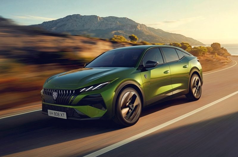 Обновлённый Peugeot 408 для Европы: эффектная оптика и более эффективная техника