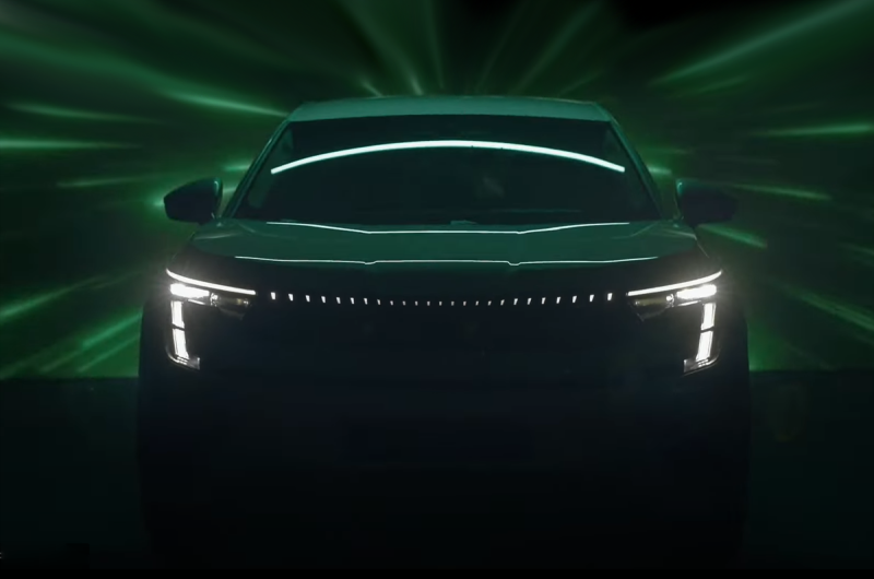 Skoda анонсировала новый семиместный кроссовер, который получил имя Peaq