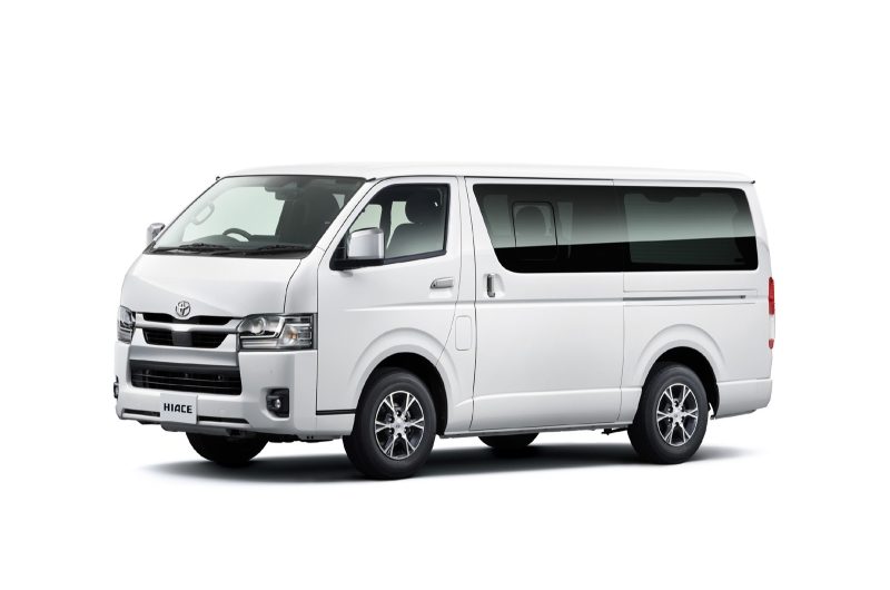 Toyota обновила вэн HiAce прошлого поколения: изменения коснулись салона и списка оснащения