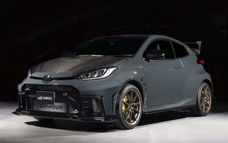 Toyota показала хот-хэтч GR Yaris Morizo RR: новый аэродинамический обвес и гоночный руль