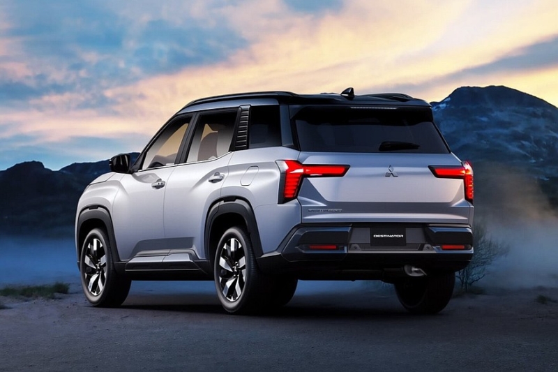 Трёхрядный кроссовер Mitsubishi Destinator появился в ещё одном регионе