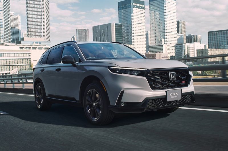 Актуальный кроссовер Honda CR-V наконец-то добрался до домашнего рынка, цены известны