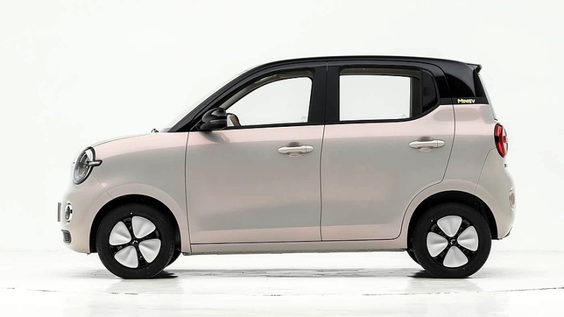 Бешено популярный в Китае Wuling Hongguang Mini EV стал похож на Daewoo Matiz