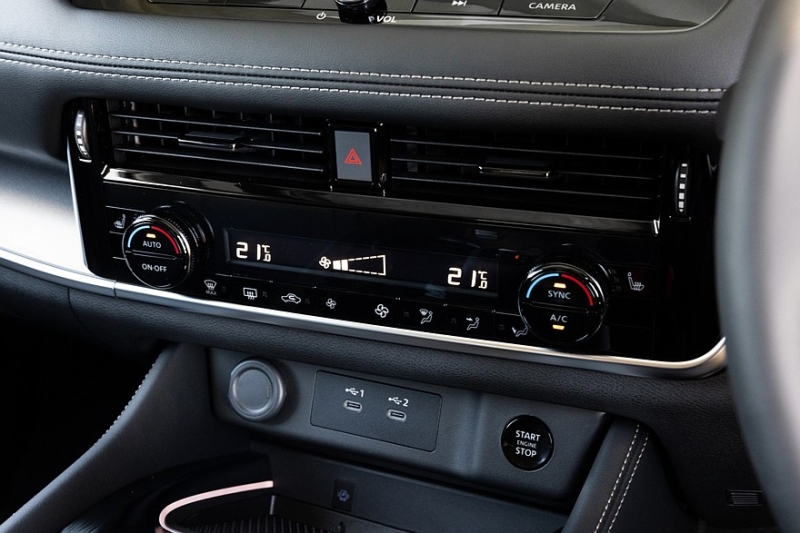 Ещё один обновлённый Nissan X-Trail: без спецверсий, зато моторная гамма &ndash; шире