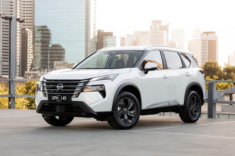 Ещё один обновлённый Nissan X-Trail: без спецверсий, зато моторная гамма &ndash; шире