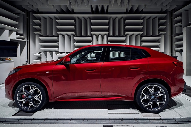 Крупнейший в Европе завод BMW отметил юбилей производственным рекордом