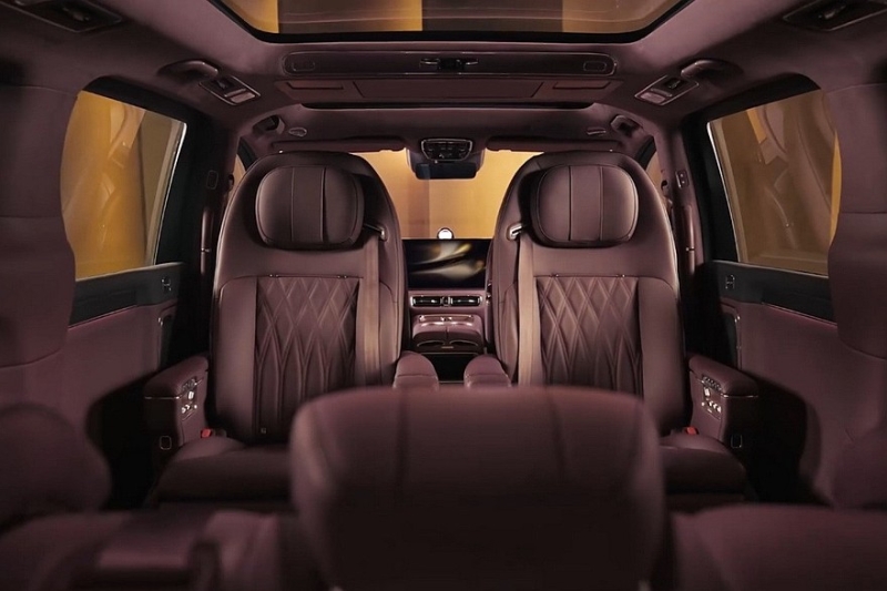 Минивэн Luxeed V9 от Chery и Huawei показал роскошный интерьер