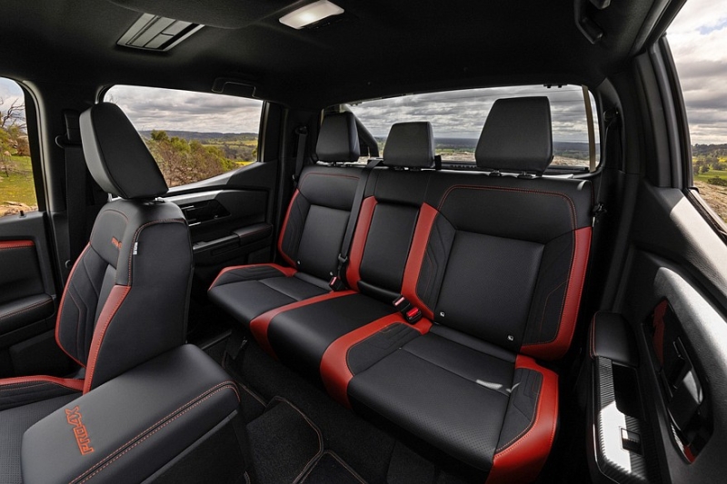 Новый пикап Nissan Navara готов к старту продаж: дороже исходного Mitsubishi L200