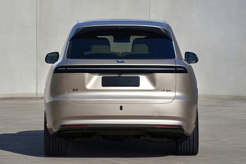 Растерявший покупателей кроссовер Li L9 перешёл в новое поколение: больше, умнее, дороже