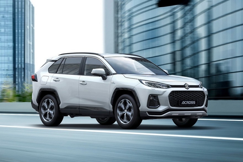 Suzuki Across для Европы сменил поколение: теперь почти стопроцентный клон Toyota RAV4
