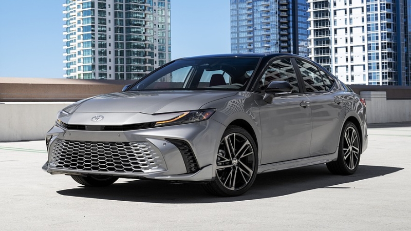 Тойоты в пути: Япония упростит правила ввоза автомобилей американского производства