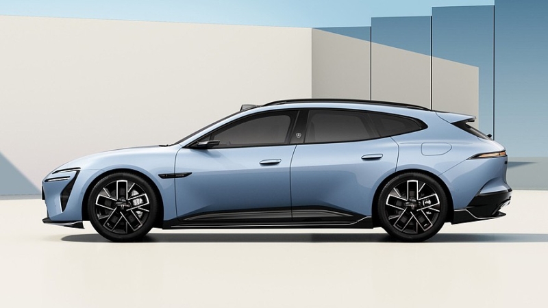 Универсал Avatr 06T: &laquo;живые&raquo; фото и технические подробности