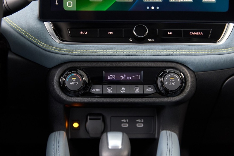 Бюджетный седан Nissan Versa, он же Almera и Sunny: новый имидж и старый мотор