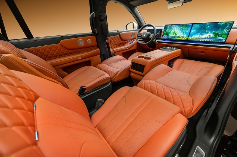 Флагманский кроссовер Wey V9X от Great Wall: фото салона и скандал