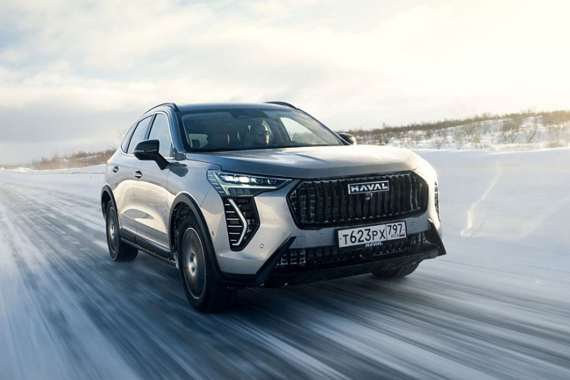 Haval Jolion получил в России обновлённый салон и более тяговитый мотор. Объявлены цены