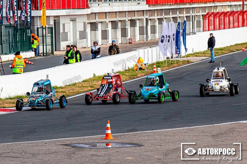 Яркое открытие сезона: ралли-кросс в Подмосковье