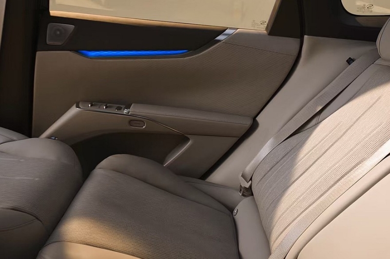 Кроссовер Buick Electra E7 показал свой интерьер в новом стиле