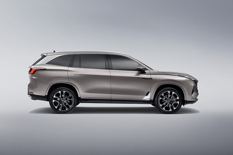 Кроссоверы Москвич М70 и Москвич М90: раскрыты комплектации и цены